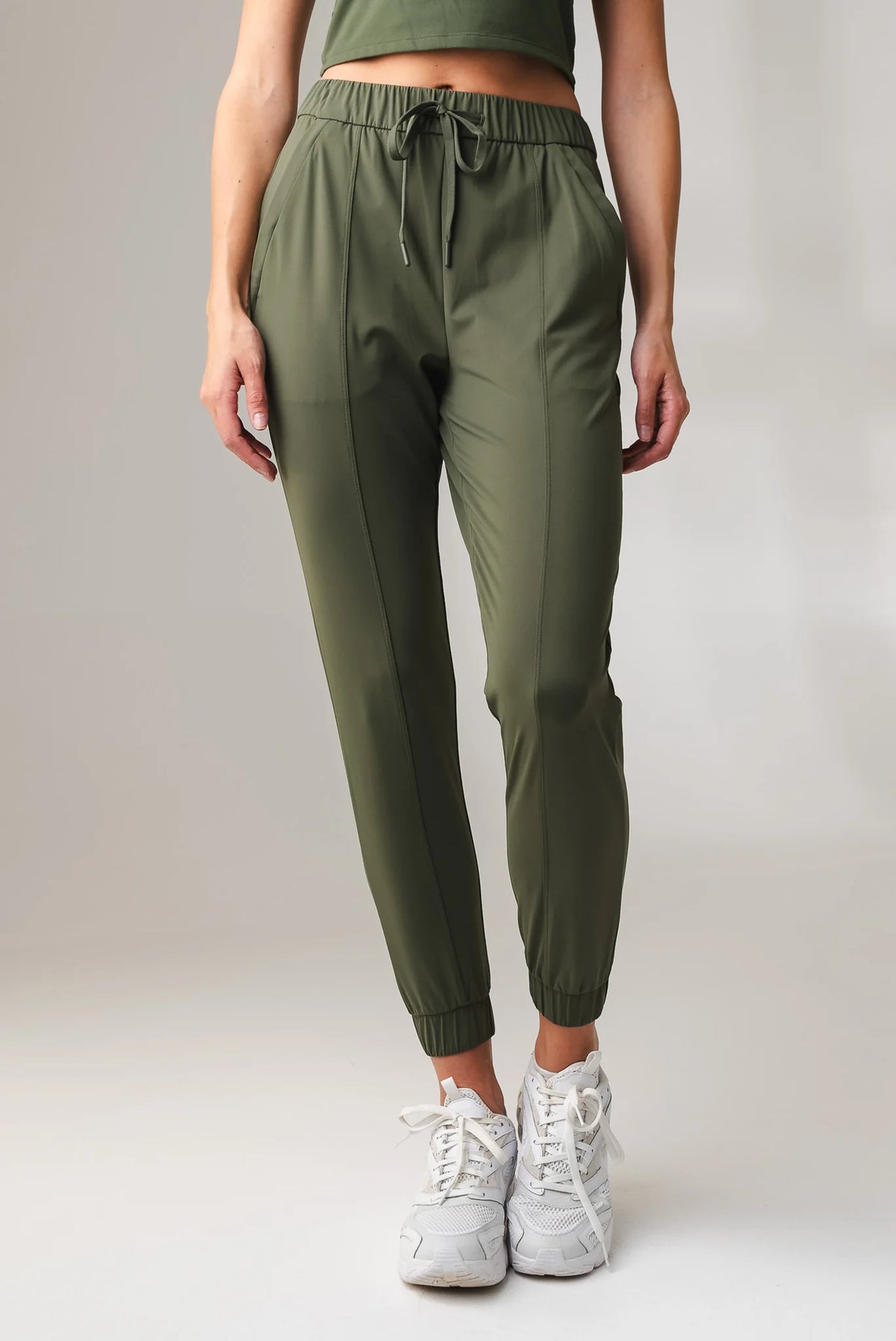 Vitality Nomad® Jogger - Olive